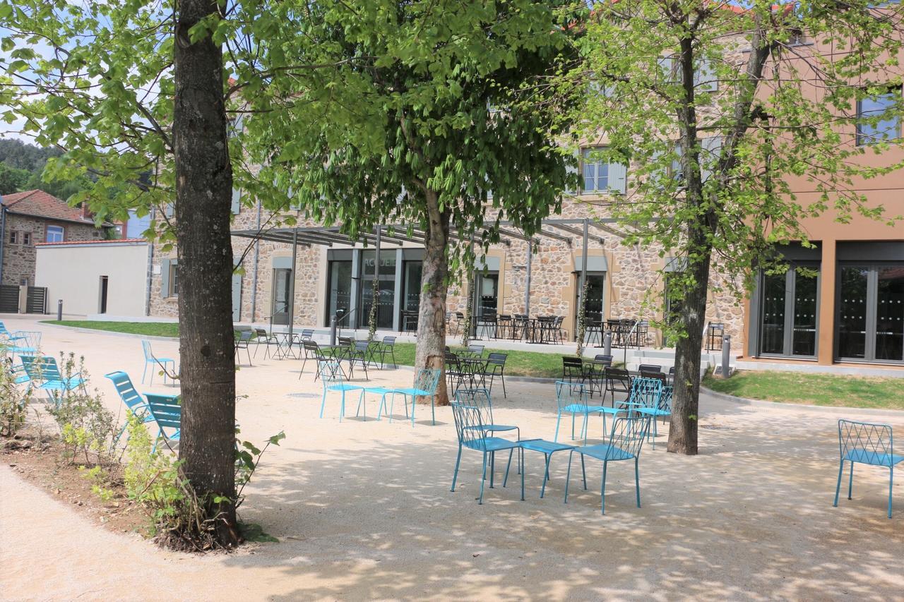 Le Felicien Hotell Saint-Félicien Exteriör bild
